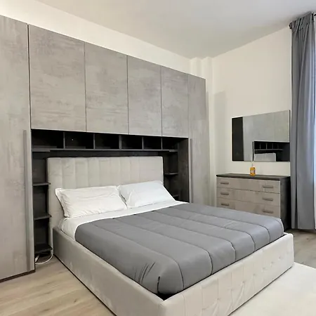 House بولونيا